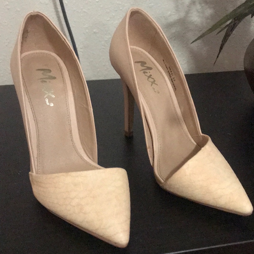 Mixx nude heels